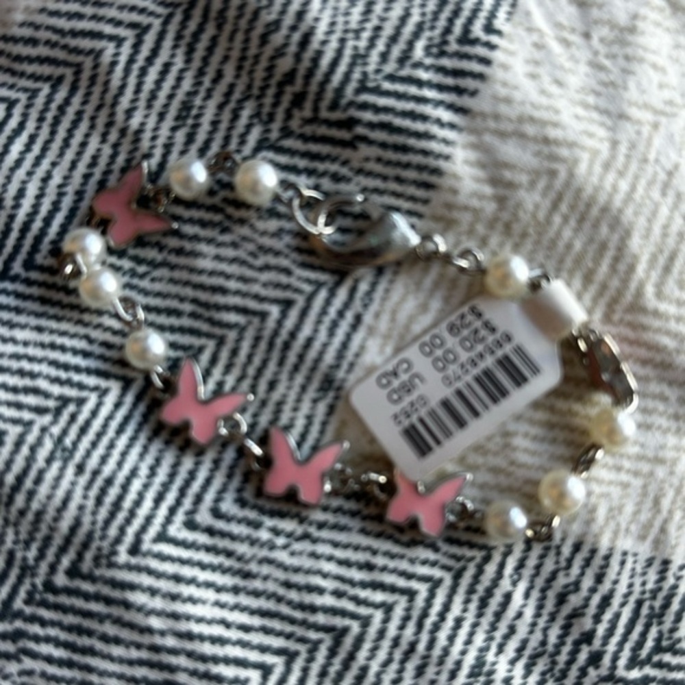 NWT Urban Outfitters Pink Butterfly and Pearl Bracelet